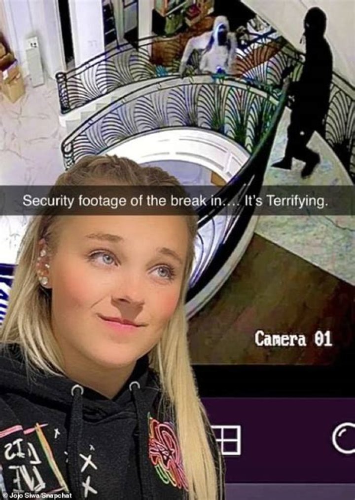 
What happened at JoJo Siwa’s home? Dancer’s San Fernando Valley home ransacked, suspects at large 