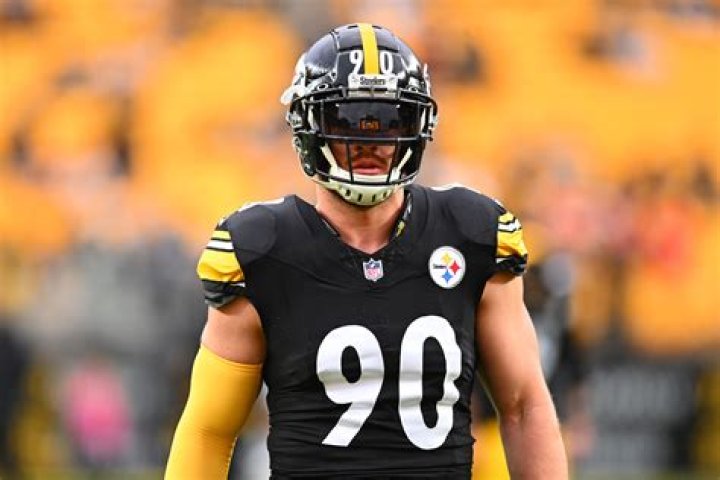 
Who are T J Watts Parents? T J Watt Biography, Parents Name, Nationality and More 